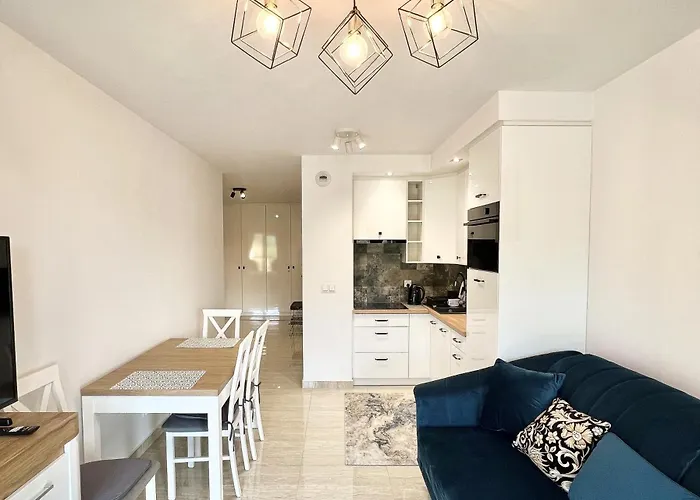 Apartament Cicha 12 - Centrum - Garaz